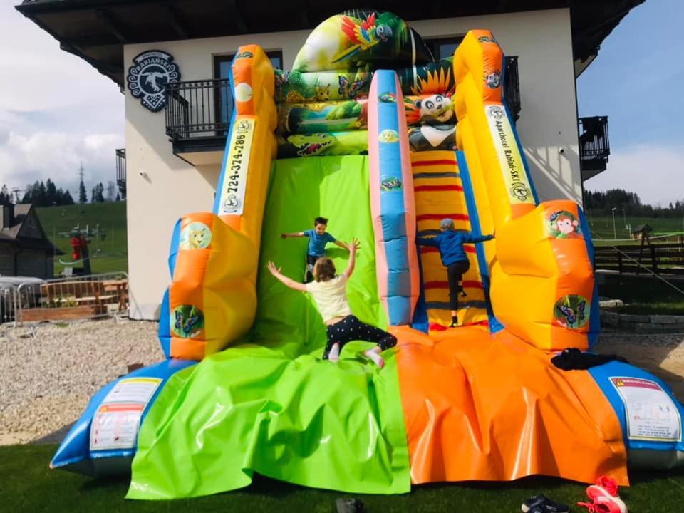 ביאלקה טטרנסקה Aparthotel Rabian-Ski Zewnetrzny Basen Oraz Jacuzzi Z Podgrzewana Woda Sala Zabaw I Dmuchaniec מראה חיצוני תמונה